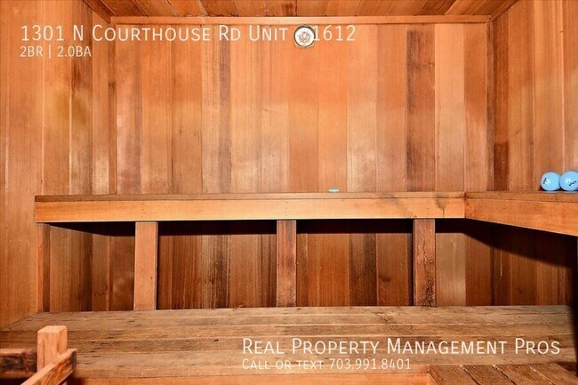 Building Photo - 1301 N Courthouse Rd