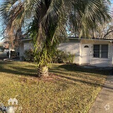 Building Photo - 7045 Rollo Rd
