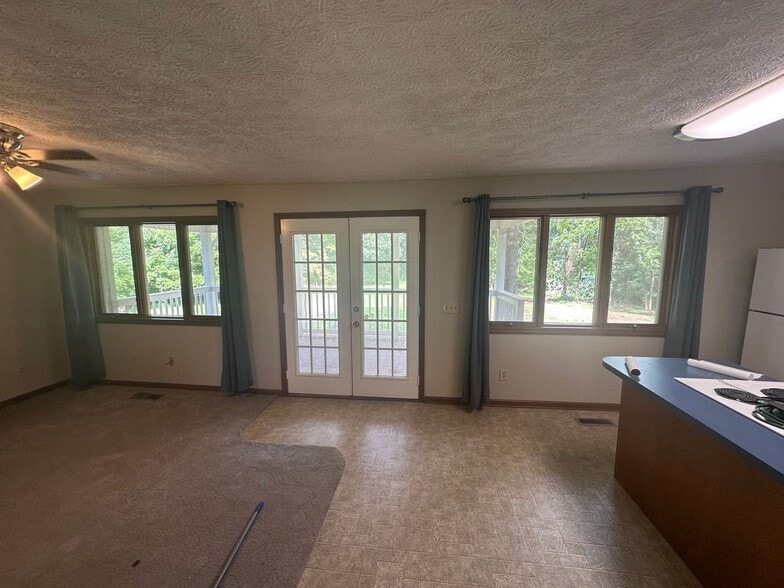 Building Photo - 805 Pebble Cove Rd