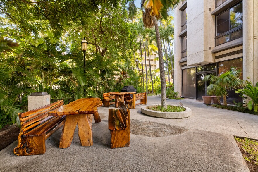 Building Photo - 300 Wai Nani Way