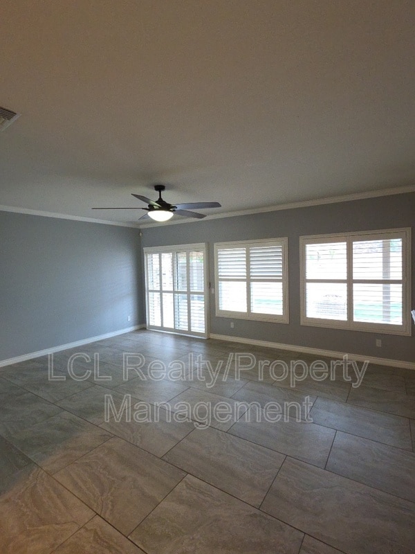 Building Photo - 27831 Blackhawk Rd