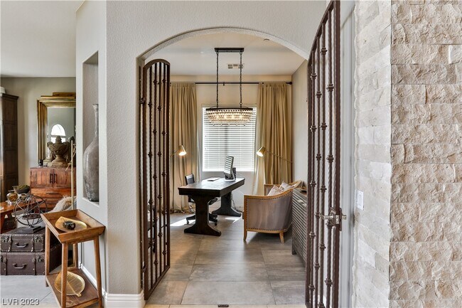 Building Photo - 6715 Arville St