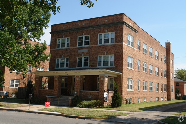 Building Photo - Legacy Square