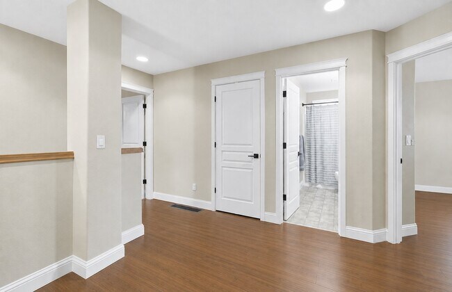 Building Photo - 17318 SW Galewood Dr