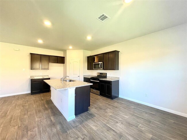 Building Photo - 156 Alamo Vine Ct