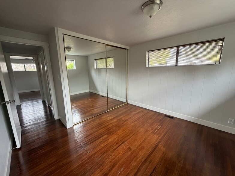 Building Photo - 345 W 400 S