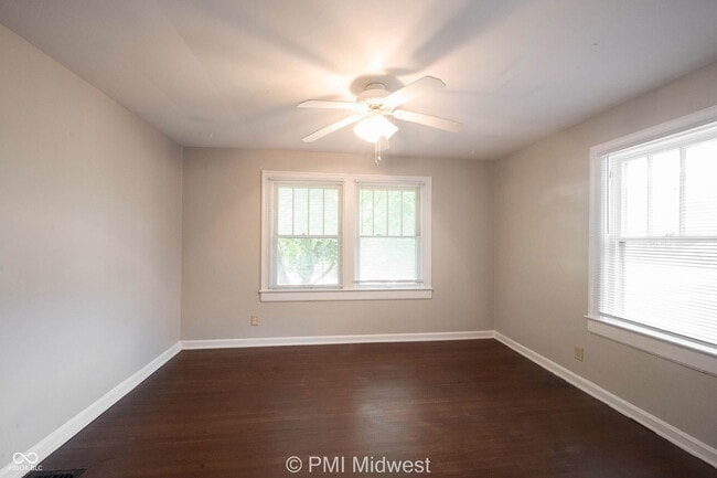 Building Photo - 5684 N College Ave
