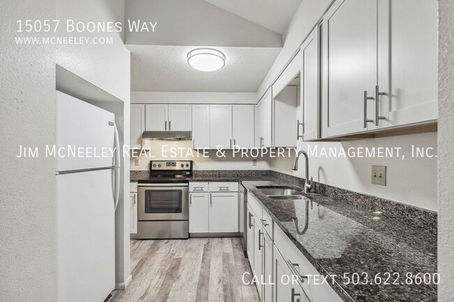 Building Photo - 15057 Boones Way