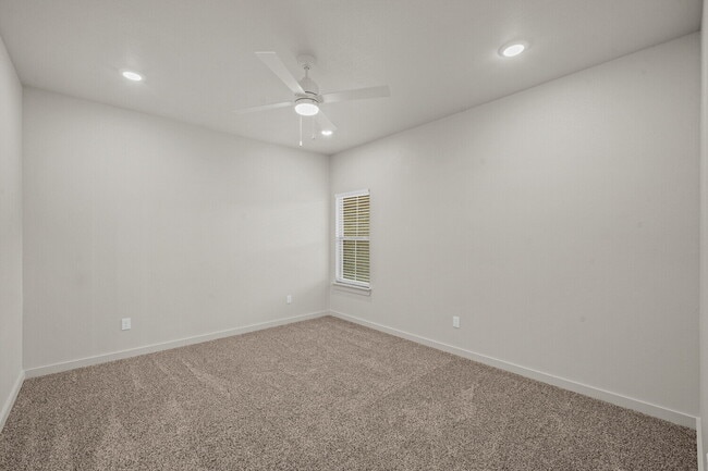 Building Photo - Brand new townhomes in Frenship East!