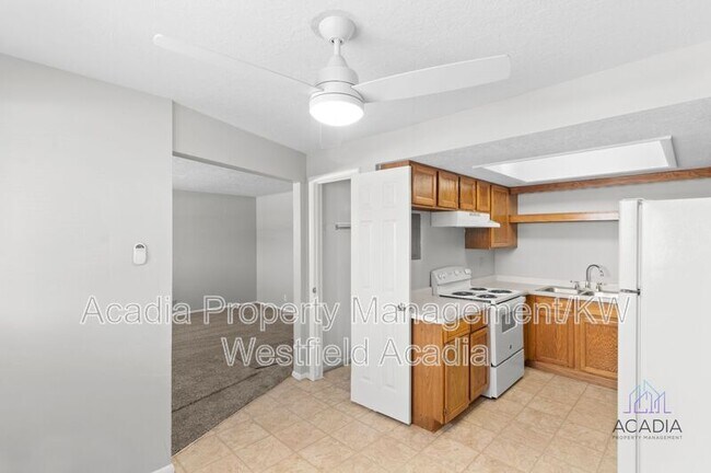 Building Photo - 2360 N 250 W