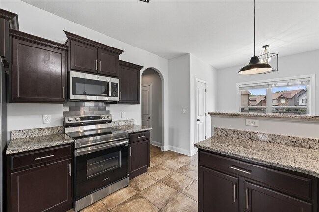 Building Photo - 3710 Windhaven Ct