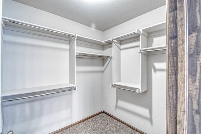 Building Photo - 432 Pergola St