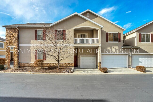 Building Photo - 1132 Canyon Meadow Dr