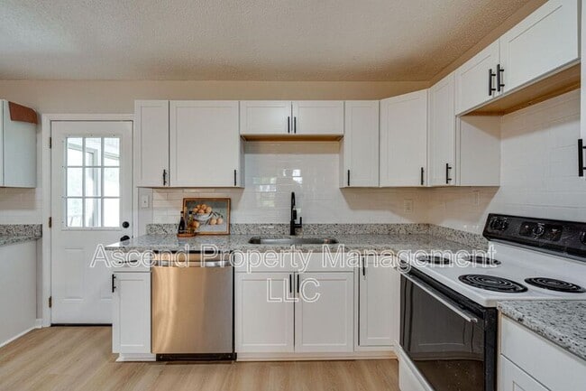 Building Photo - 9158 Westminister Cir Dr