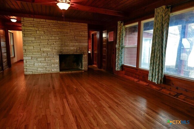 Building Photo - 12300 FM1105