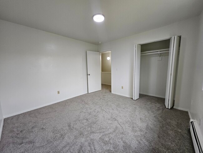 Building Photo - 8011 E 16th Ave