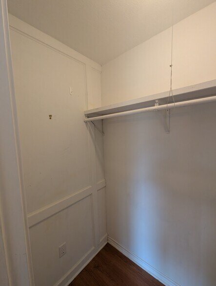 Building Photo - 2802 Pierre Pl