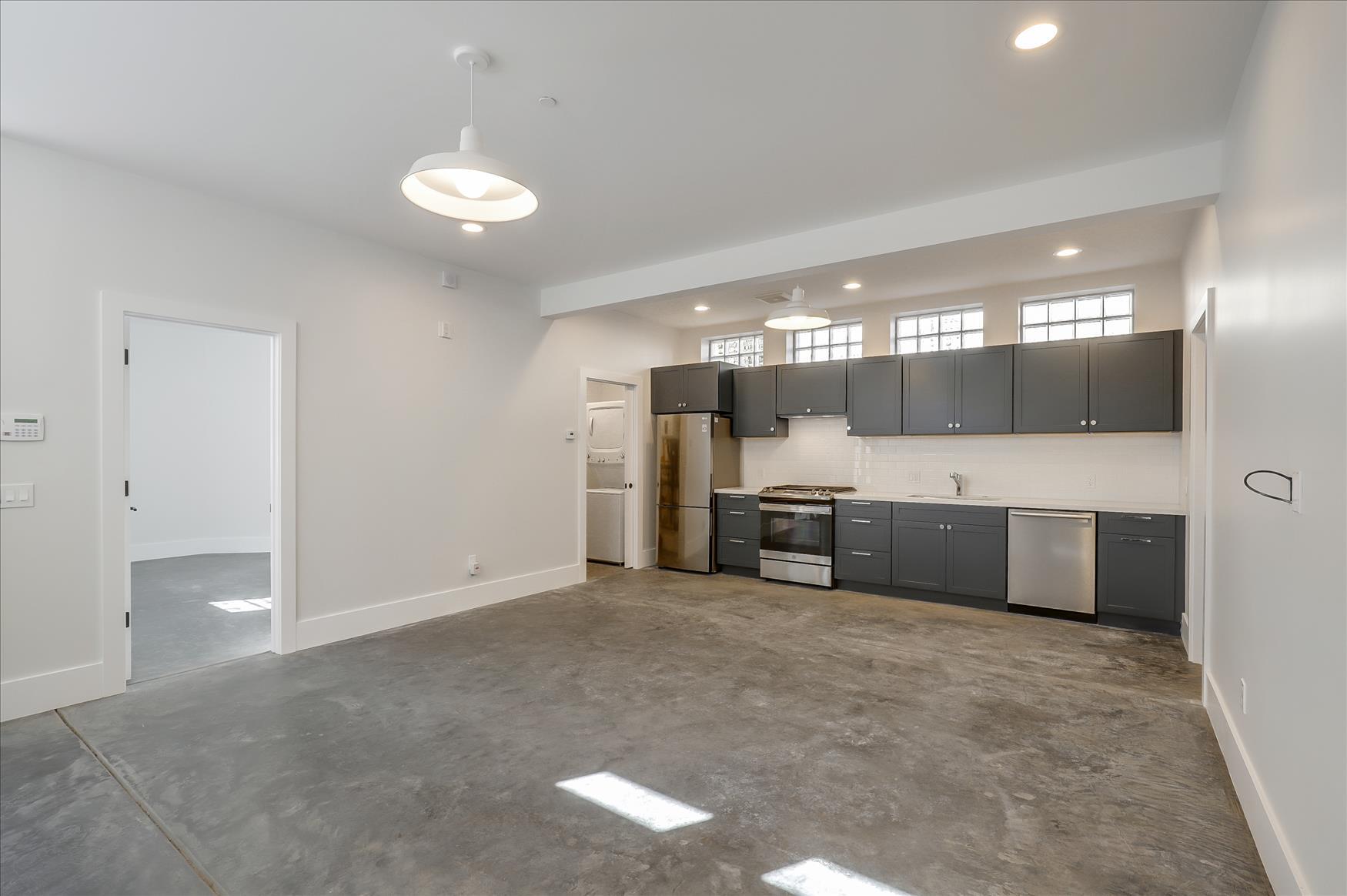 Building Photo - 1550 8th St