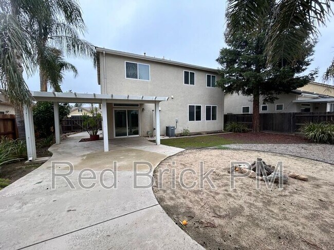 Building Photo - 456 Azalea Ct