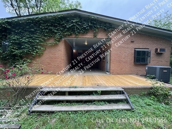 Building Photo - 8214 Bronco Ln