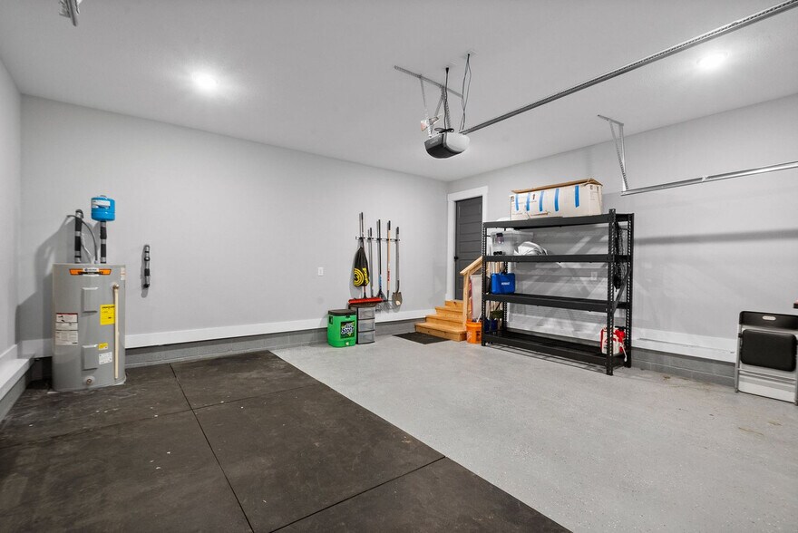 Building Photo - 1365 Isaiah Dr