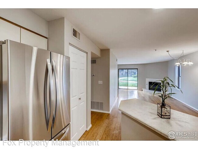 Building Photo - 2 br, 2 bath House - 575 Manhattan Drive U...