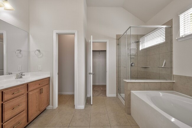 Building Photo - 6723 Barrington Crk Trce