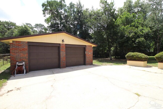 Building Photo - 7360 Beta Ln