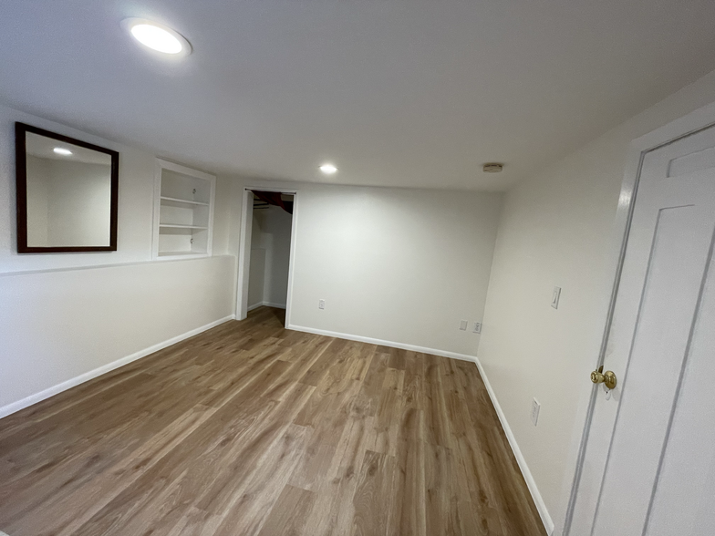 Building Photo - 6608 Linden Ave N