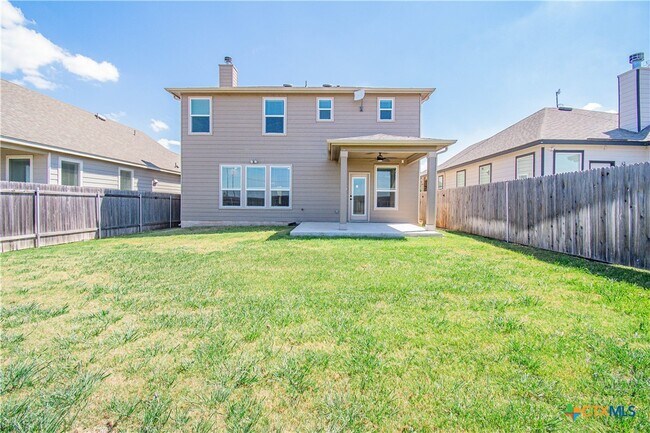 Building Photo - 661 Bailey Park Dr