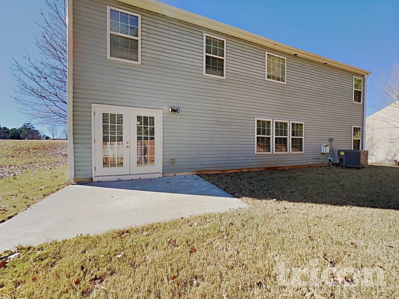 Building Photo - 610 Stonecrest Dr