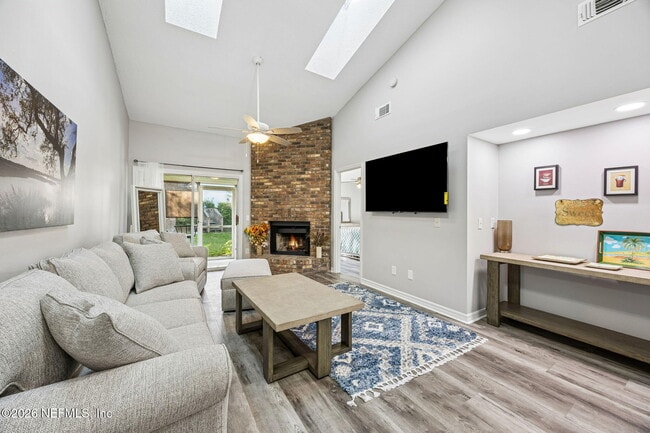 Building Photo - 12036 Arbor Lake Dr