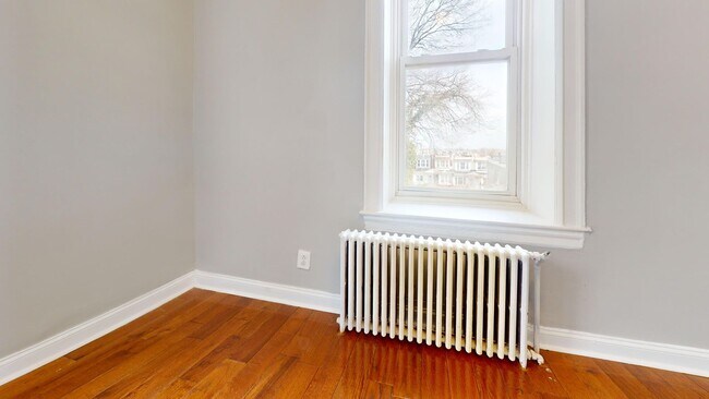 Building Photo - 831 N 63rd St