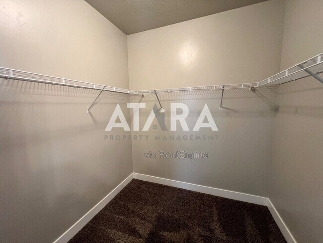 Building Photo - 14488 S Selvig Way