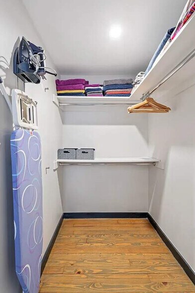 Building Photo - 7 E 129th St