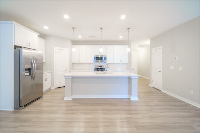 Building Photo - Brand New Construction Luxury Townhome in ...