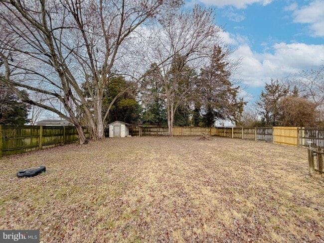 Building Photo - 35972 Washington Ave