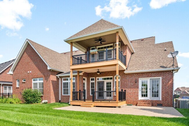 Building Photo - Pet Friendly Four Bedroom off Exit 8!