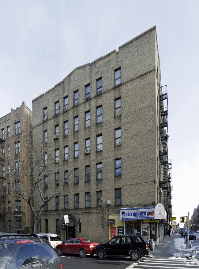 Building Photo - 2386 Morris Ave