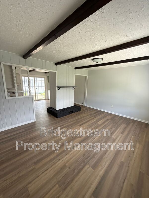 Building Photo - 59 N Haven Dr