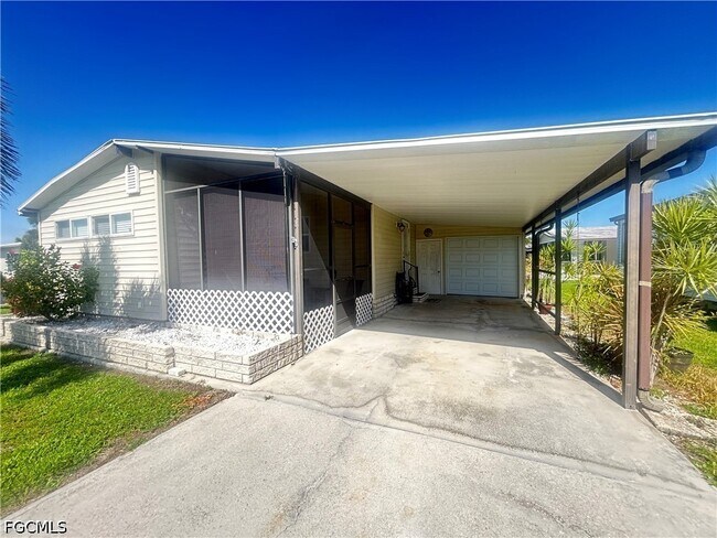 Building Photo - 611 Sunset Ln