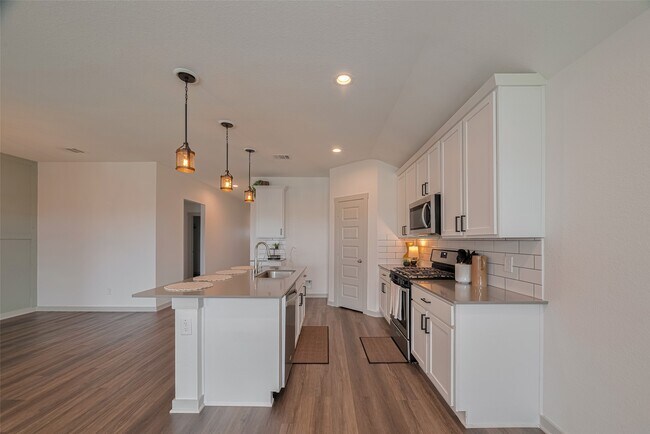 Building Photo - 14519 Sweetwater Dr