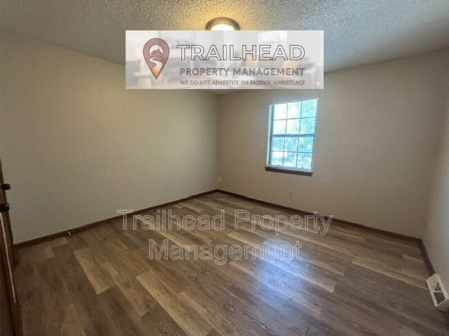Building Photo - 7808 E 130th Ct