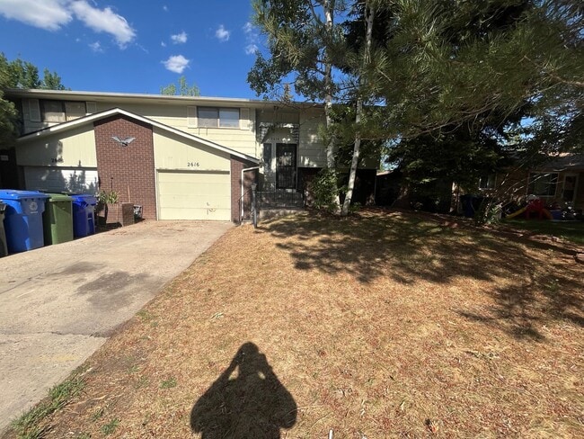 Building Photo - Adorable Duplex Unit in Northwest Loveland