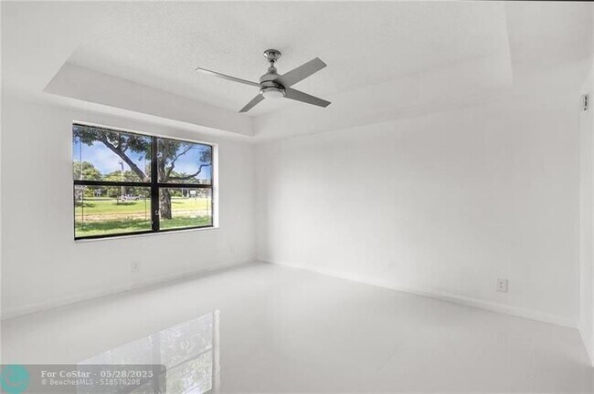 Building Photo - 201 Freedom Ct