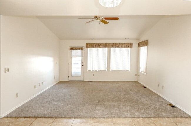 Building Photo - Beautiful updated pet-friendly condo in the Lewiston Orchards