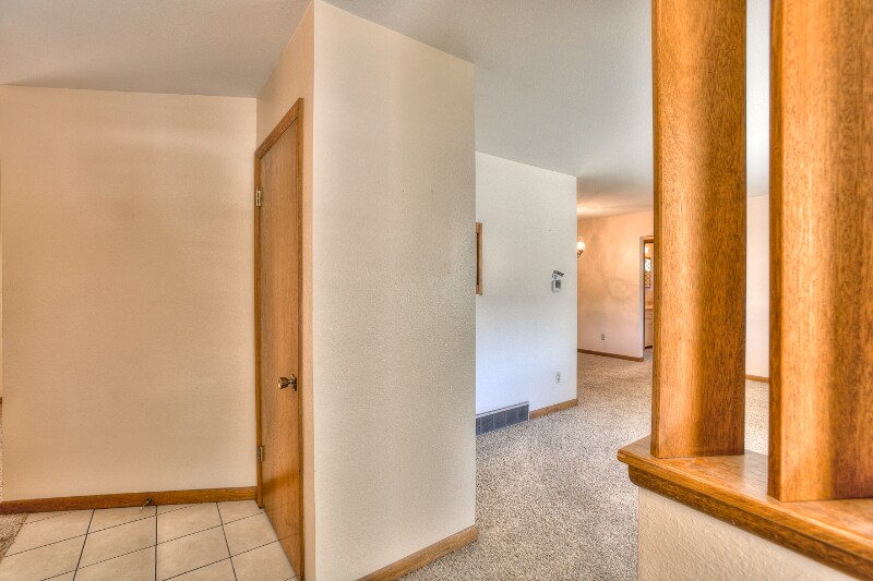 Building Photo - 724 Kimball Rd