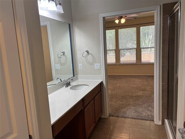 Building Photo - 9410 Privet Dr