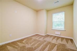Building Photo - 513 Highwood Ln