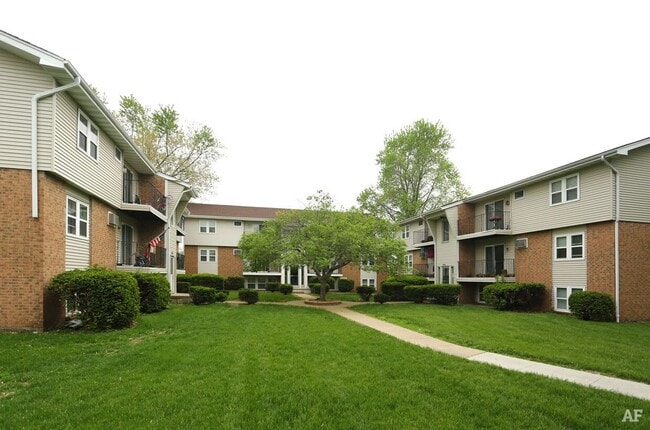 Interior Photo - Eastview